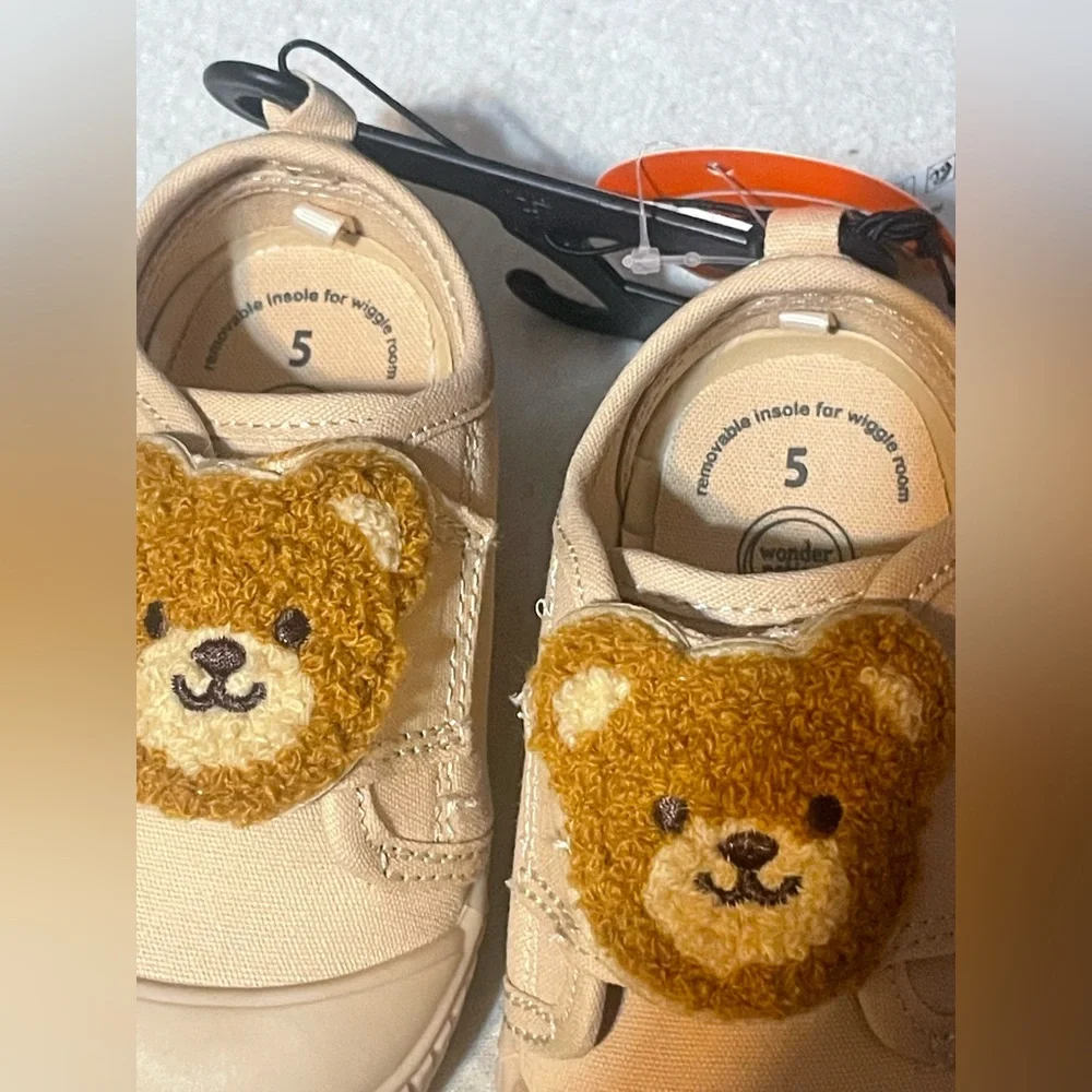 NWT Wonder Nation‎ Teddy Bear Sneakers Infant Boys Size 5 Hook&Loop Canvas Shoes